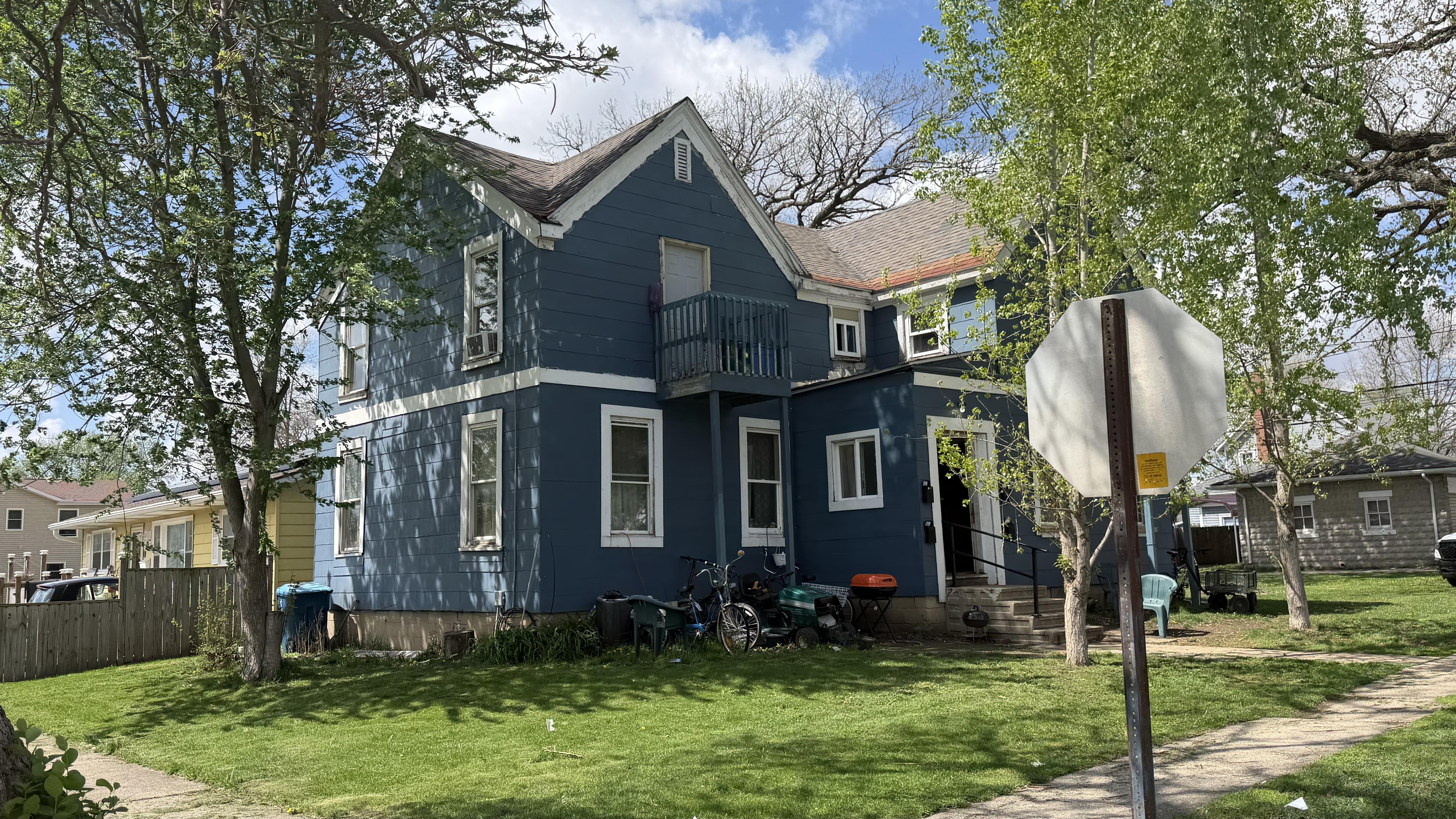 Feature property thumbnail image