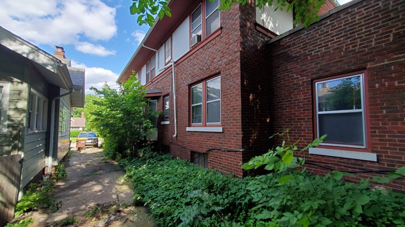 Slideshow image 2