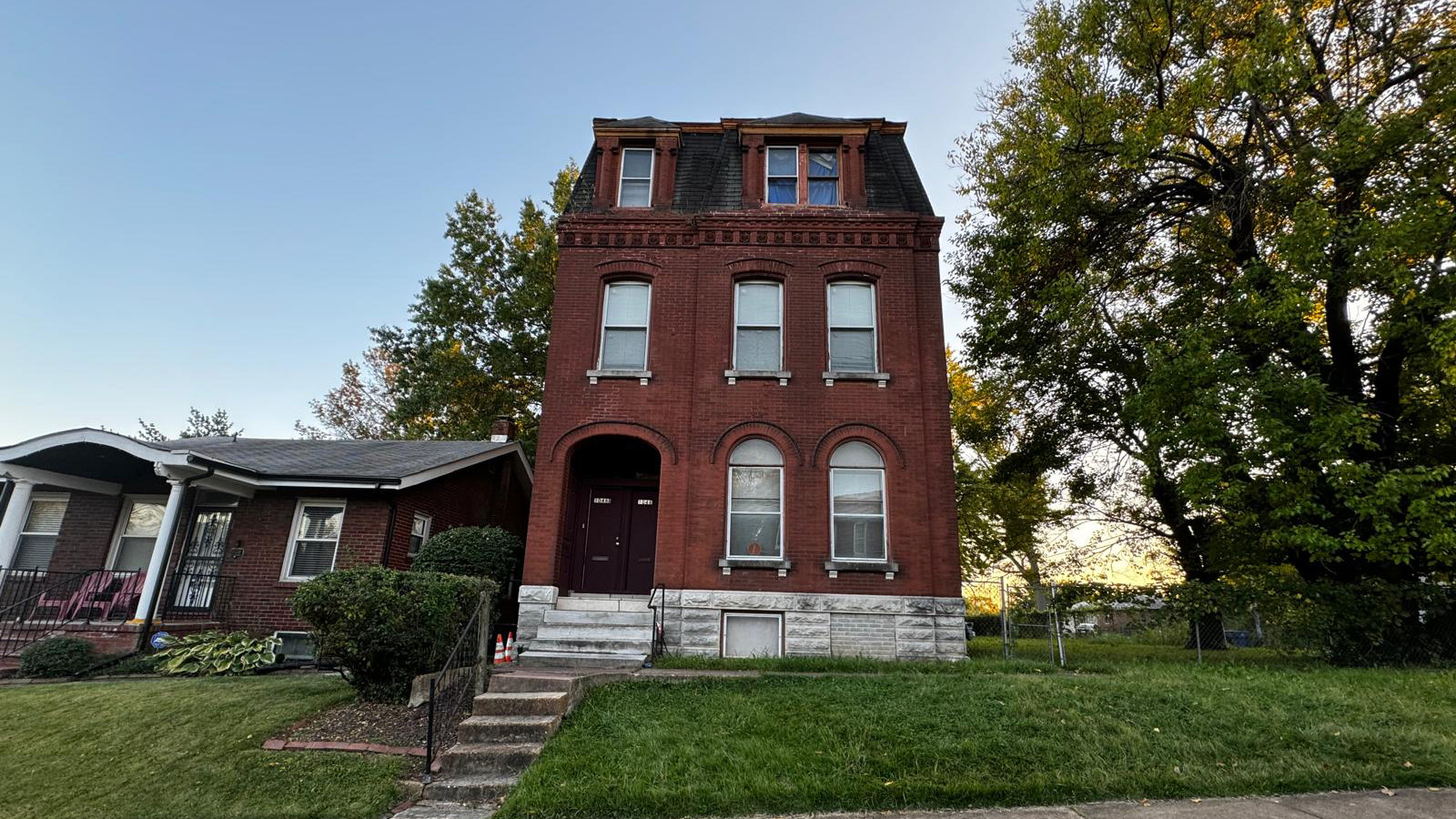 Feature property thumbnail image